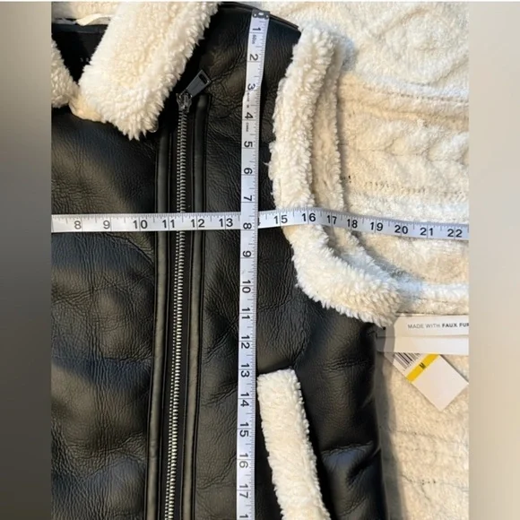 Sanctuary Black Cream Faux Sherpa Trimmed Vegan Leather Vest Medium - Picture 13 of 14